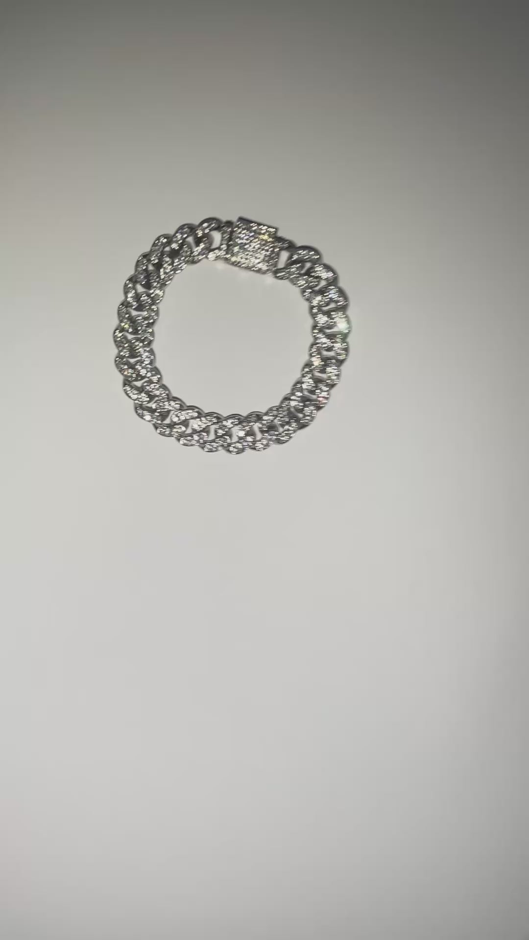 Iced Royale Bracelet – Silver Edition⛓️